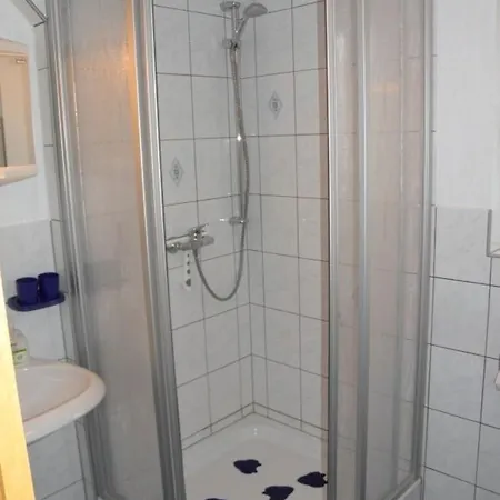 Feriendoppelhaus Ruehmann Nr 2 *