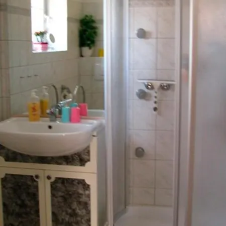 Feriendoppelhaus Ruehmann Nr 2 Apartament