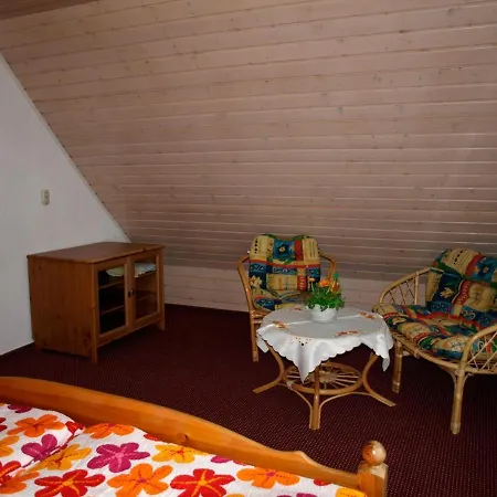 Apartament Feriendoppelhaus Ruehmann Nr 2 Presen